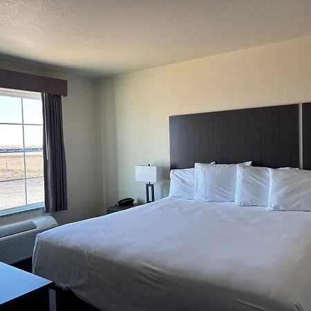 Iron Creek Inn & Suites