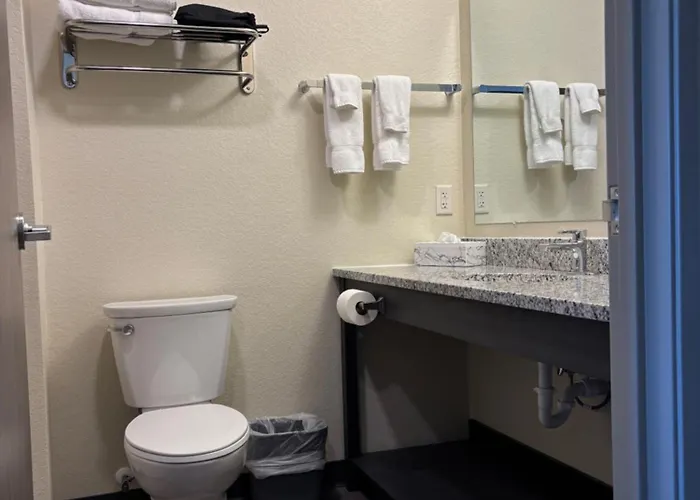 Hotel Iron Creek Inn&suites