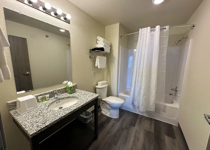 Iron Creek Inn&suites