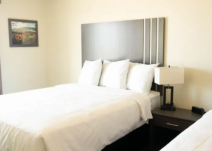 Iron Creek Inn&suites Hotel